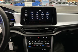 valkoinen Volkswagen T-Roc 2024 kuva 20.