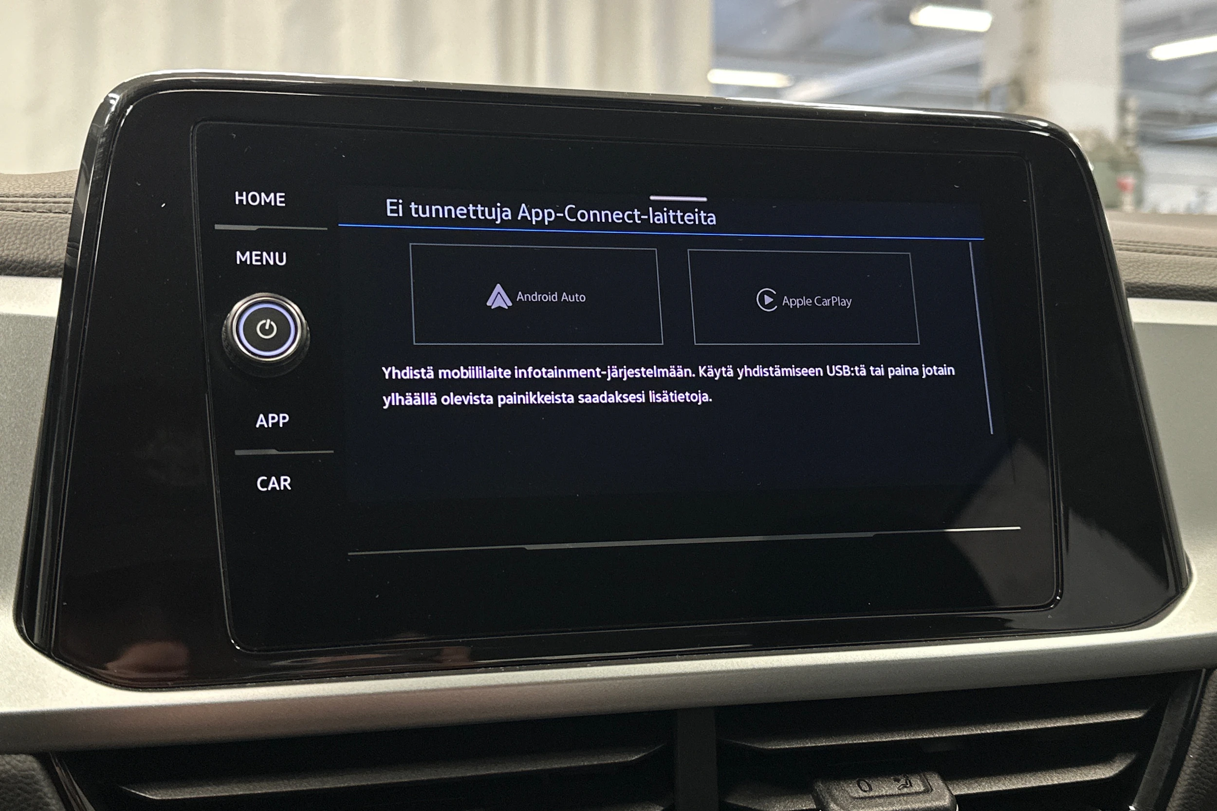 harmaa Volkswagen T-Roc 2024 kuva 17.