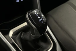 harmaa Volkswagen T-Roc 2024 kuva 22.