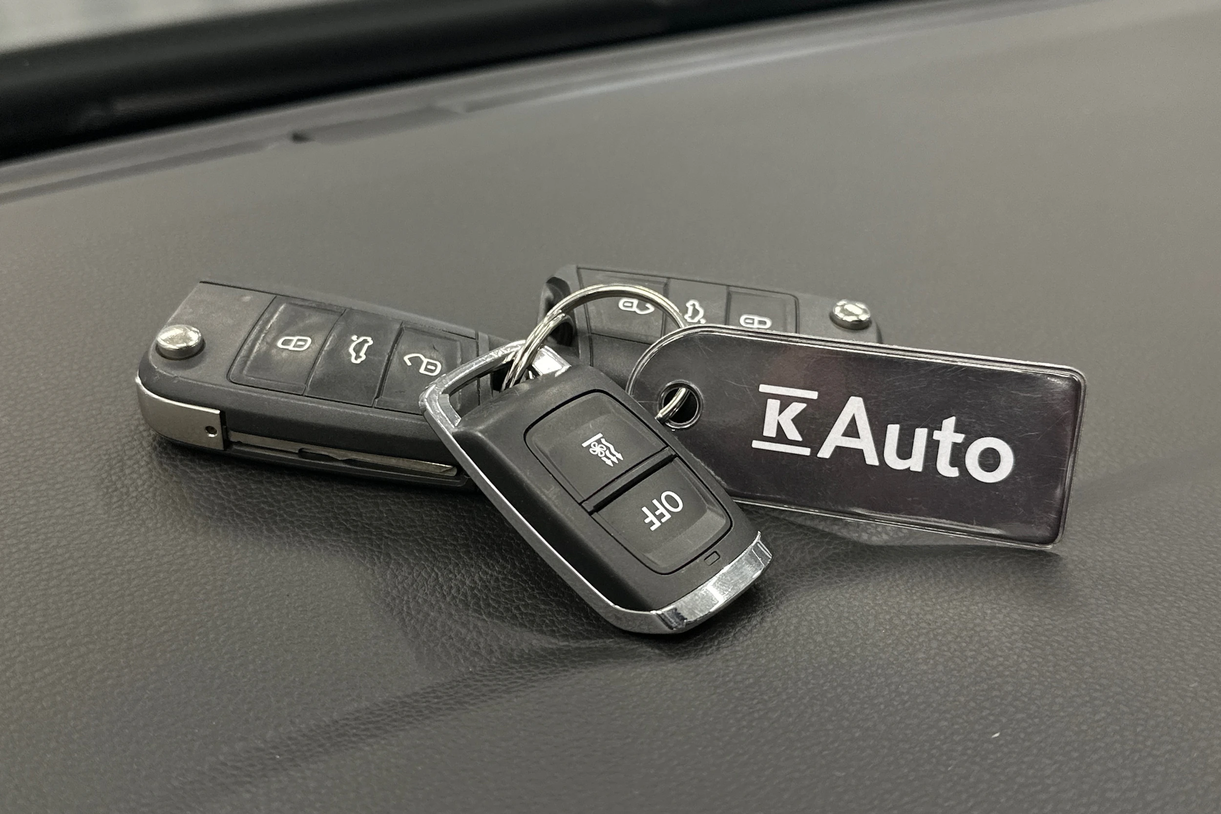 harmaa Volkswagen T-Roc 2024 kuva 23.