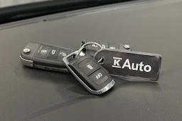 harmaa Volkswagen T-Roc 2024 kuva 23.