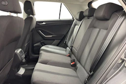 harmaa Volkswagen T-Roc 2024 kuva 11.