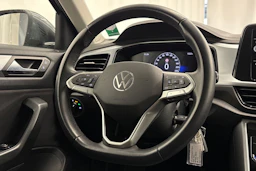 harmaa Volkswagen T-Roc 2024 kuva 16.