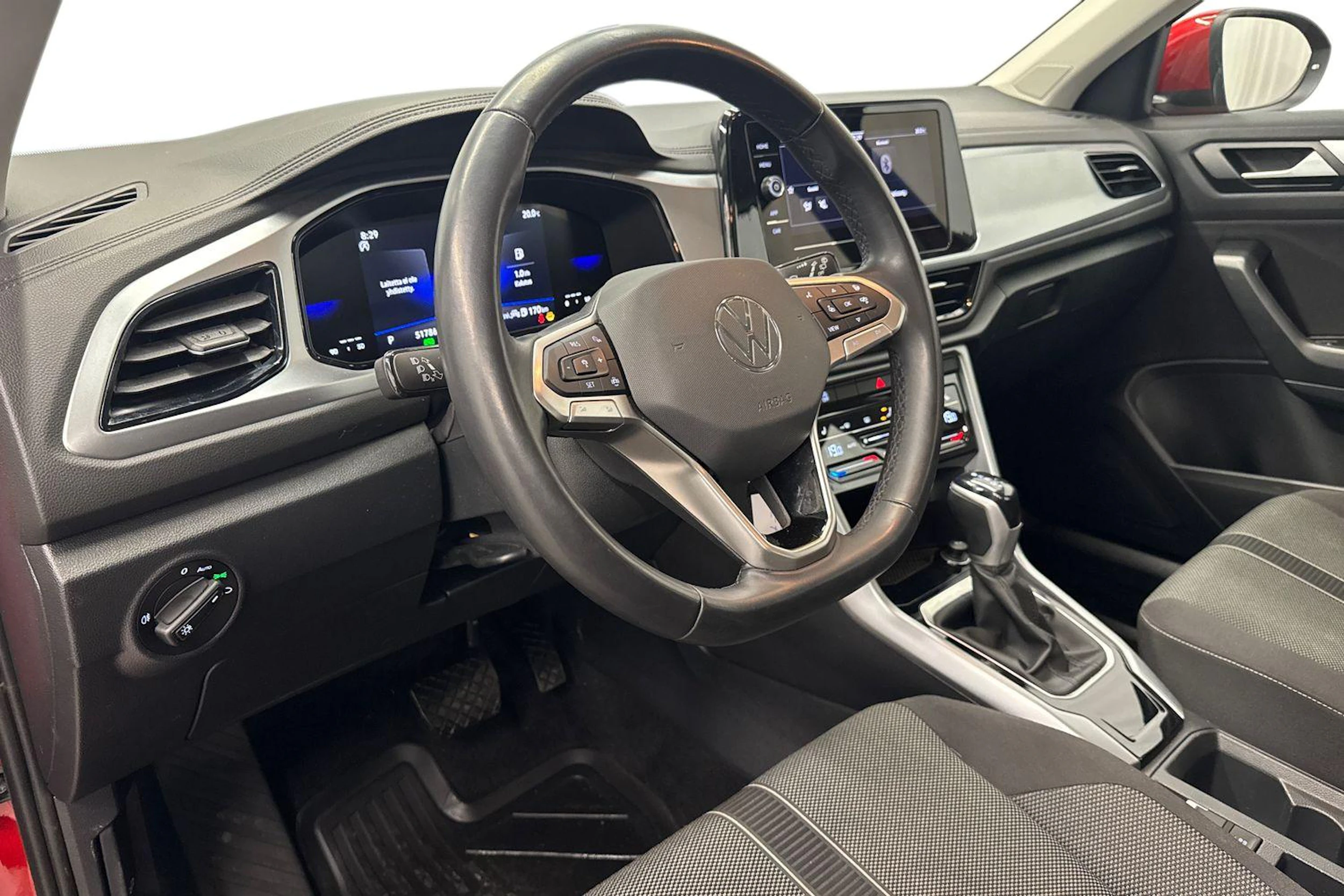 punainen Volkswagen T-Roc 2024 kuva 8.