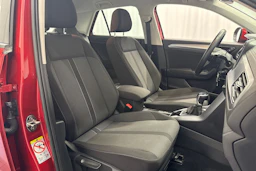 punainen Volkswagen T-Roc 2024 kuva 15.