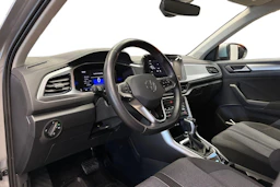 harmaa Volkswagen T-Roc 2024 kuva 8.