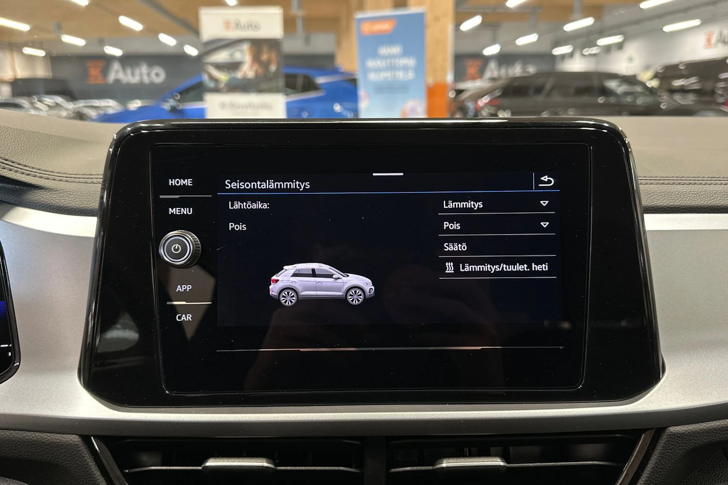 harmaa Volkswagen T-Roc 2024 kuva 17.