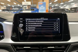 harmaa Volkswagen T-Roc 2024 kuva 19.