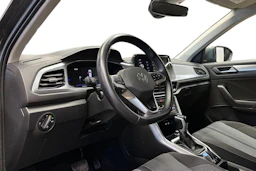 harmaa Volkswagen T-Roc 2024 kuva 6.