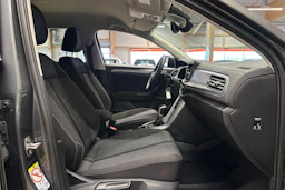 harmaa Volkswagen T-Roc 2024 kuva 11.