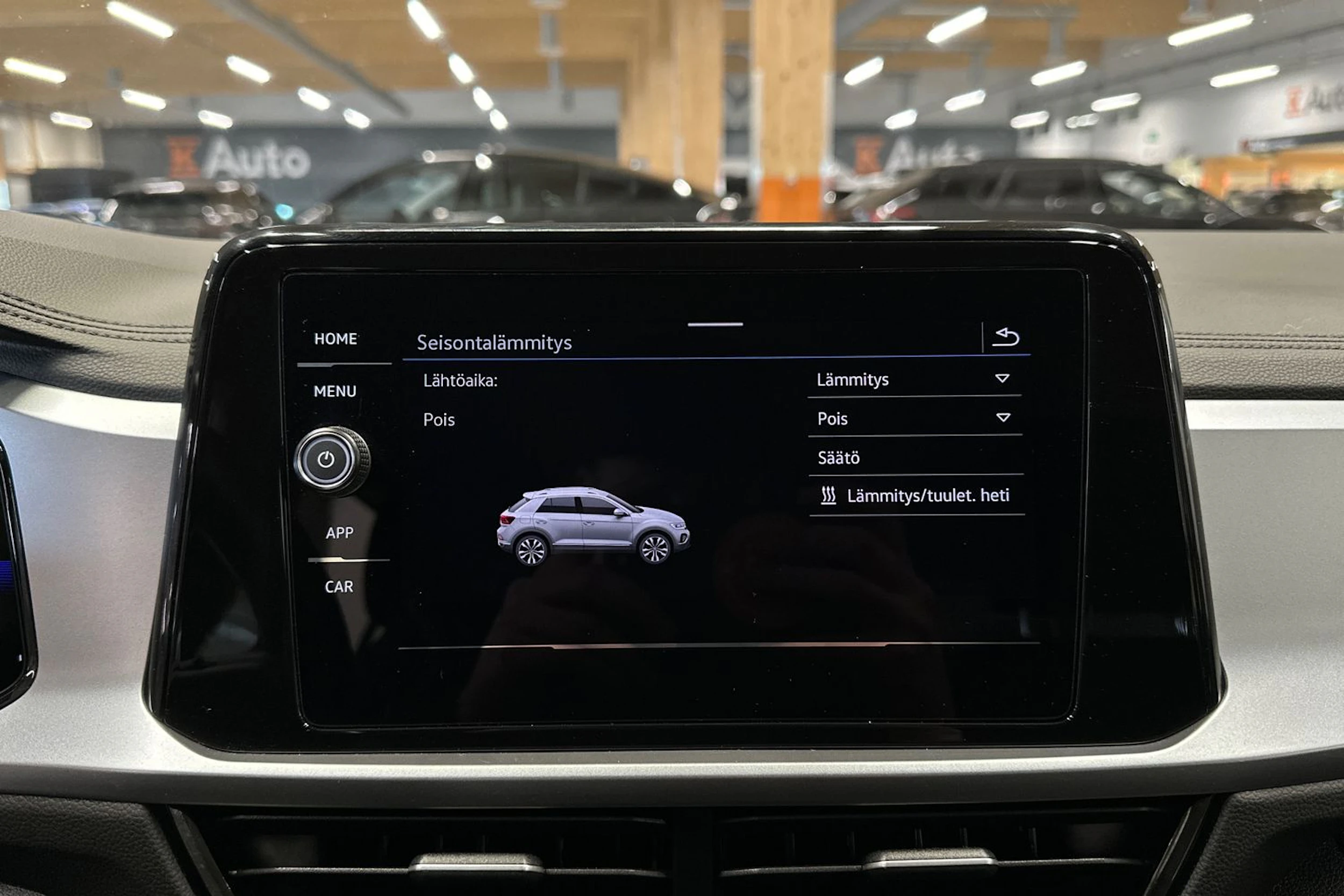 harmaa Volkswagen T-Roc 2024 kuva 12.