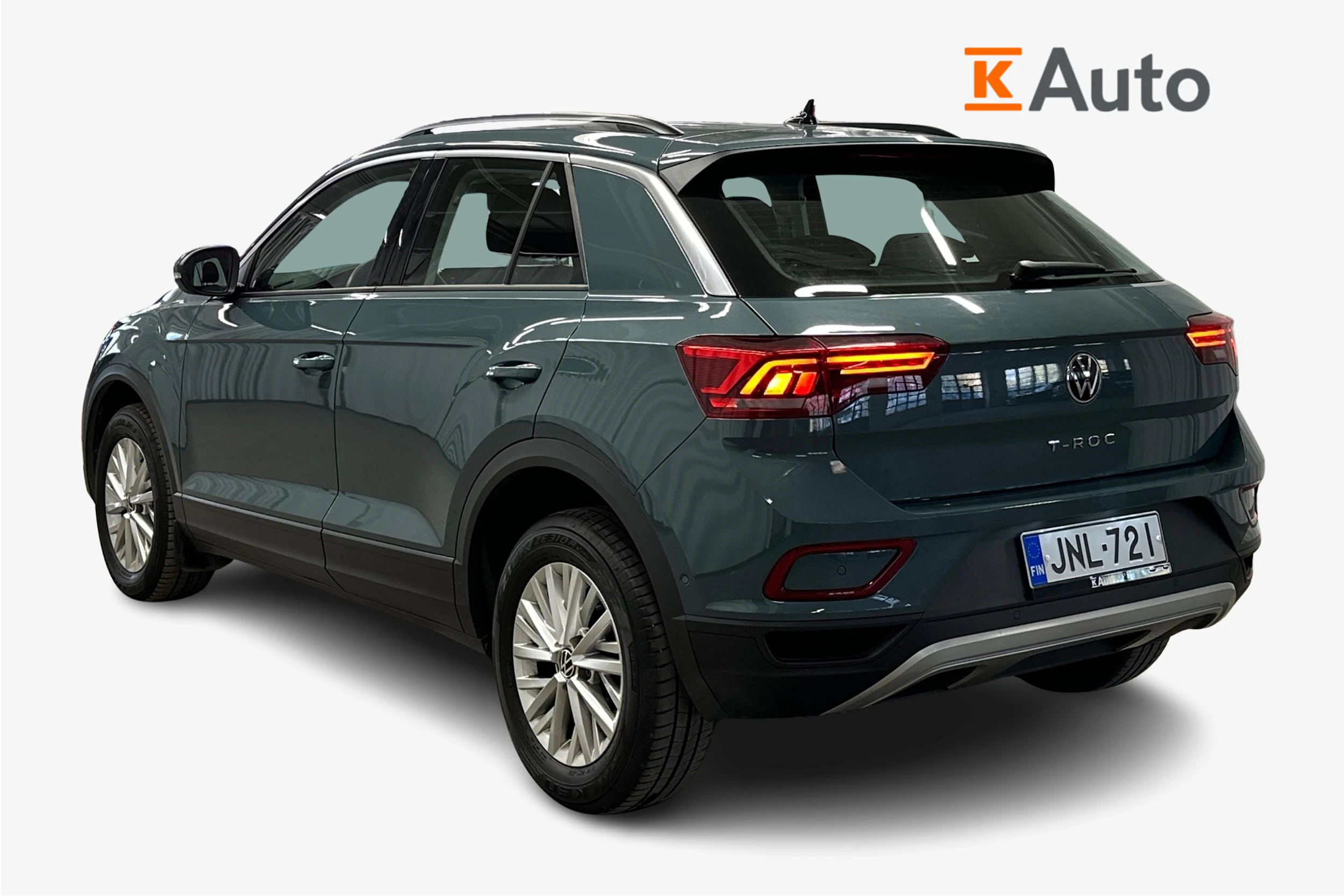 sininen Volkswagen T-Roc 2024 kuva 2.