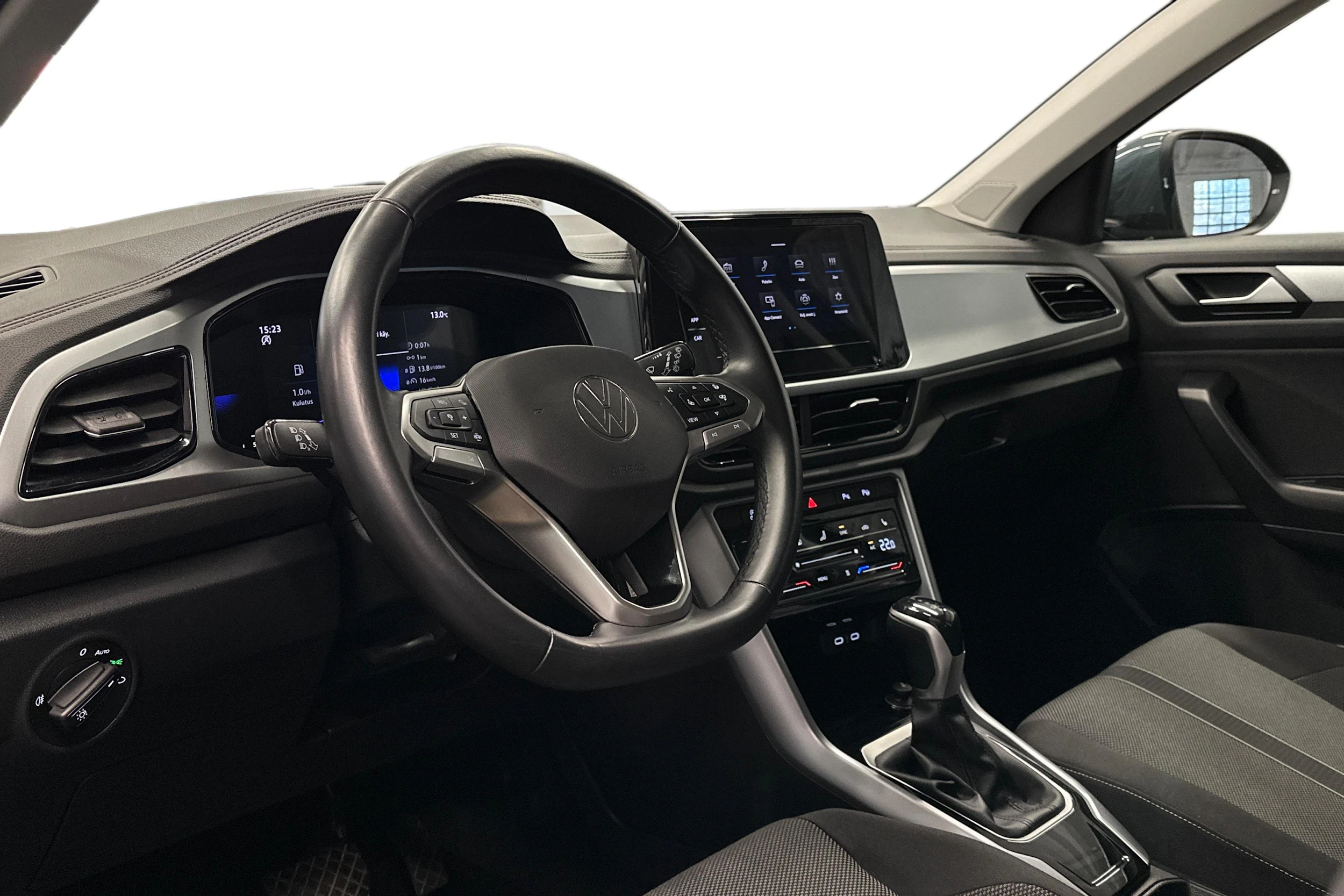 sininen Volkswagen T-Roc 2024 kuva 3.