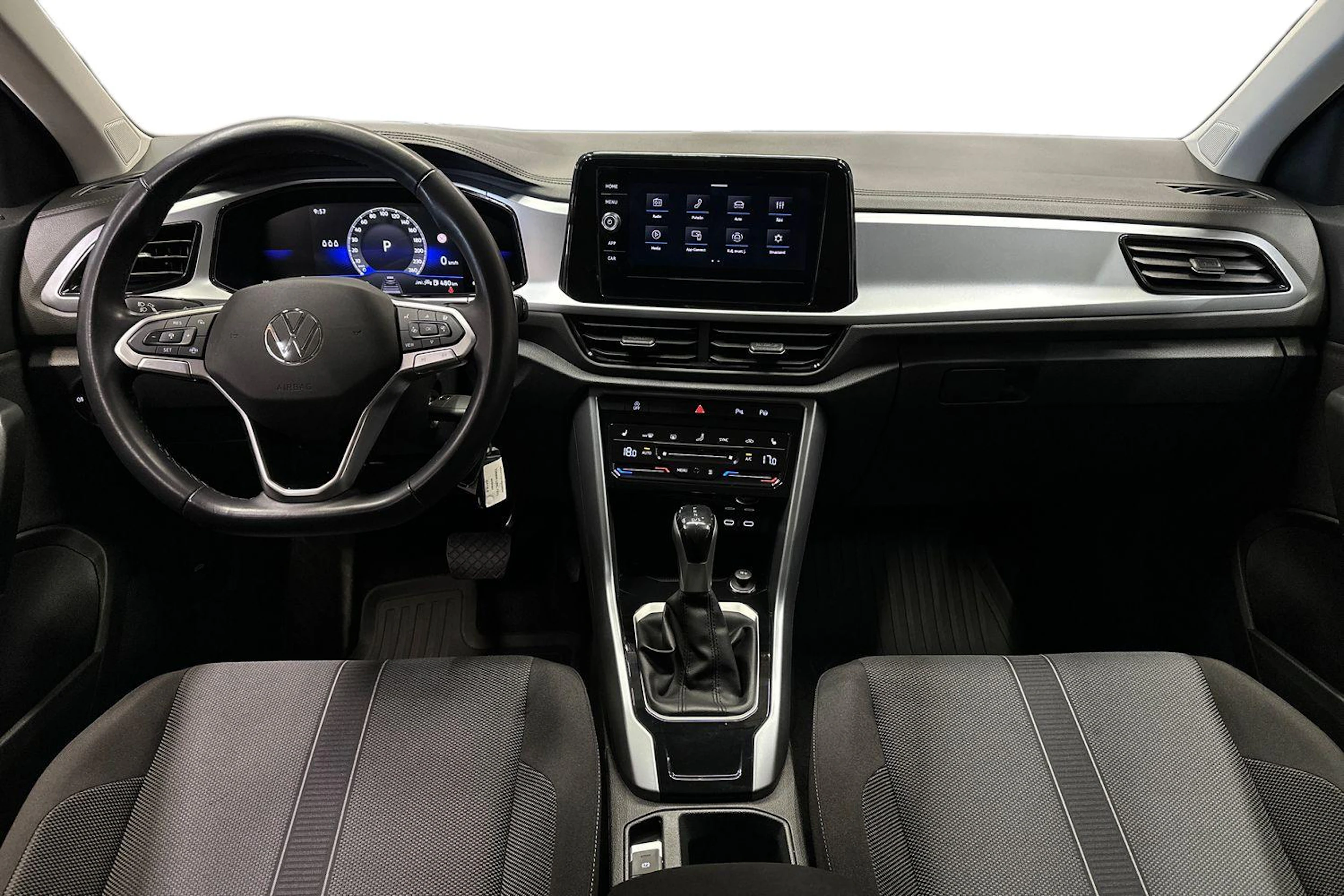 sininen Volkswagen T-Roc 2024 kuva 7.