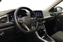 sininen Volkswagen T-Roc 2024 kuva 3.