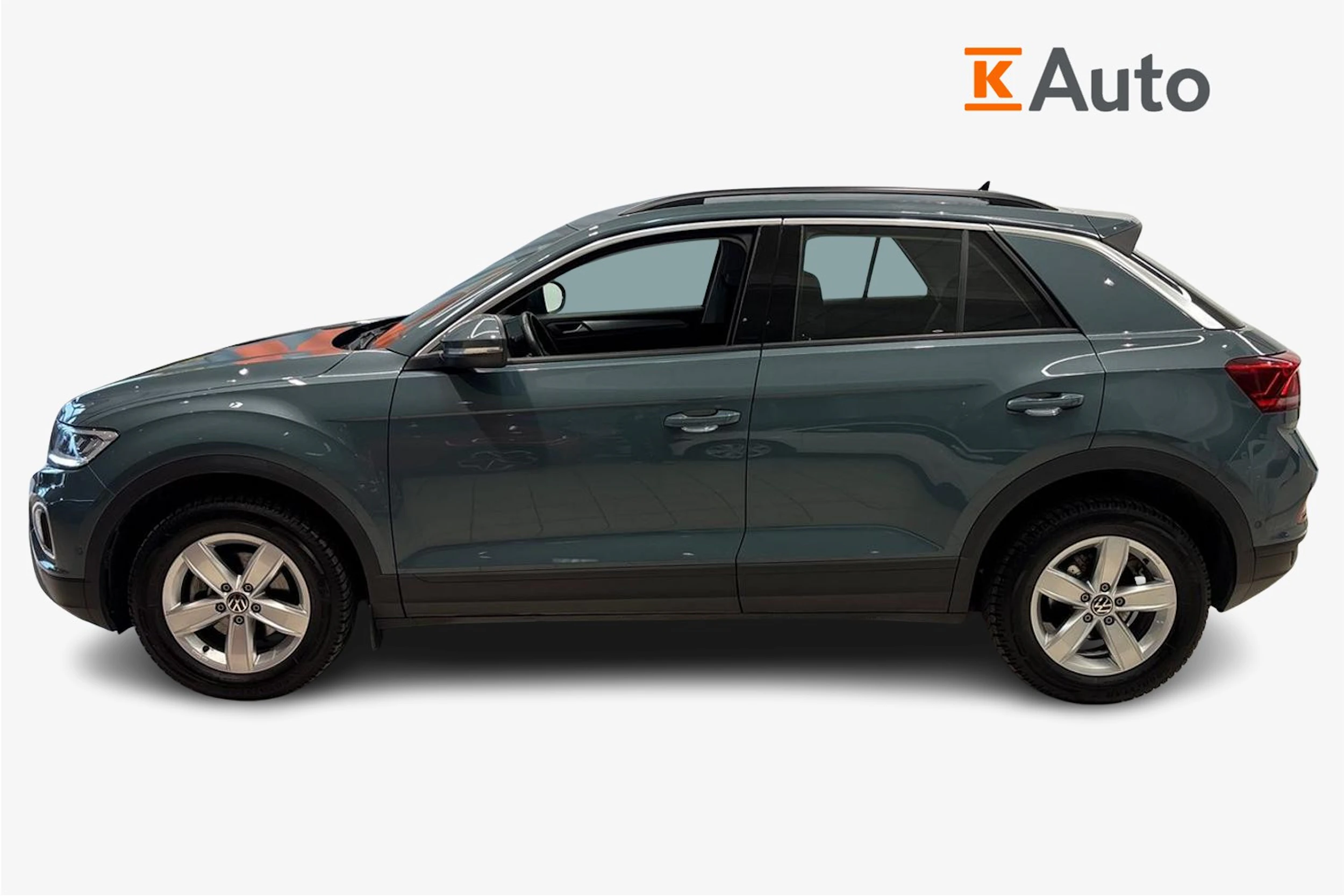 sininen Volkswagen T-Roc 2024 kuva 7.