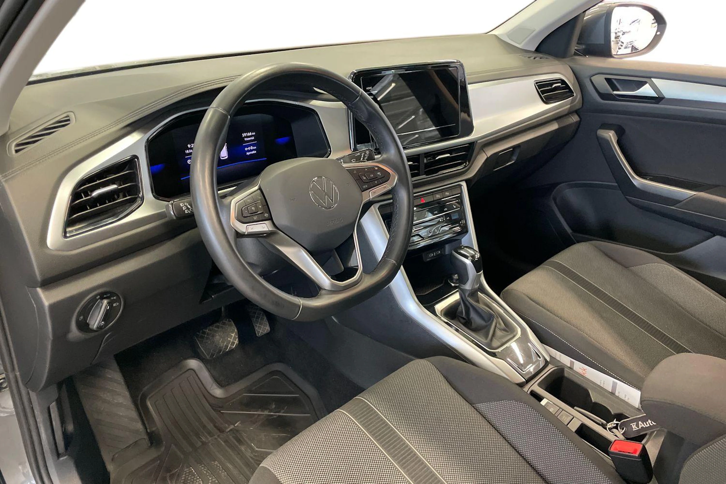 harmaa Volkswagen T-Roc 2024 kuva 8.