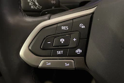 harmaa Volkswagen T-Roc 2024 kuva 19.