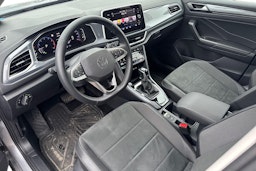 harmaa Volkswagen T-Roc 2024 kuva 3.