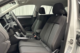 valkoinen Volkswagen T-Roc 2024 kuva 15.