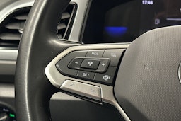 valkoinen Volkswagen T-Roc 2024 kuva 17.