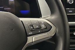 valkoinen Volkswagen T-Roc 2024 kuva 18.