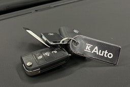 valkoinen Volkswagen T-Roc 2024 kuva 28.