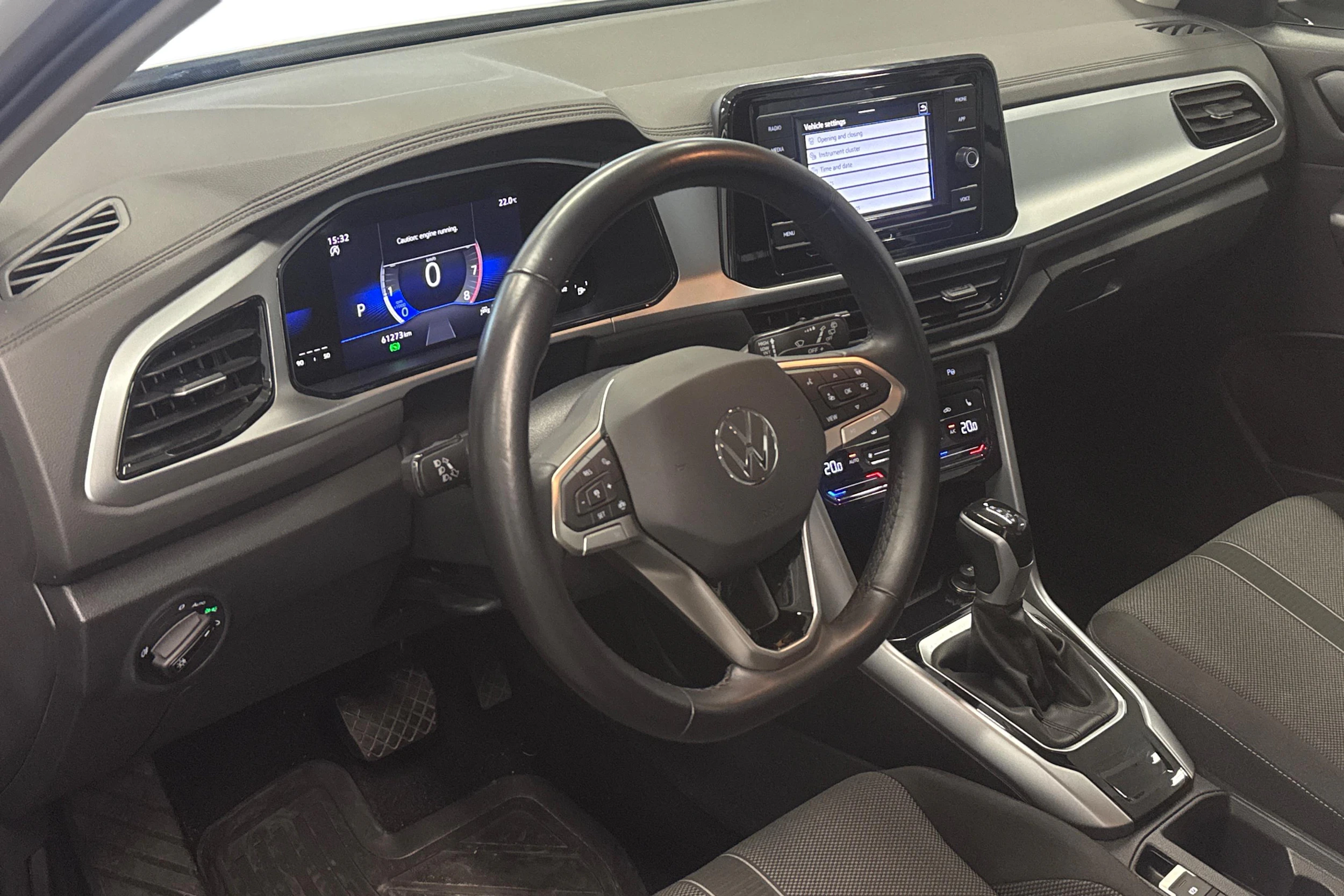 valkoinen Volkswagen T-Roc 2024 kuva 3.