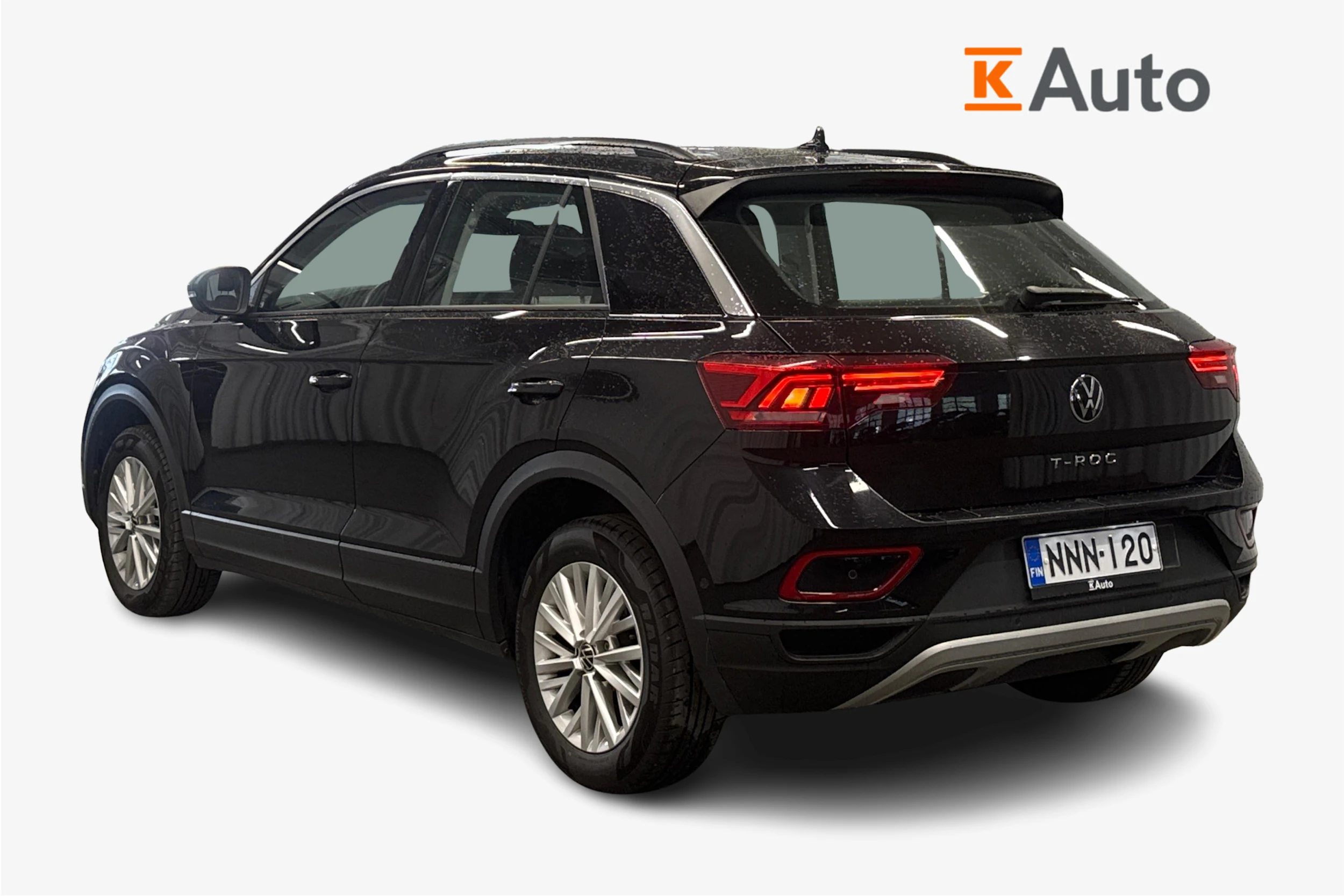 musta Volkswagen T-Roc 2024 kuva 2.