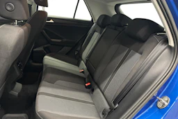 sininen Volkswagen T-Roc 2024 kuva 8.