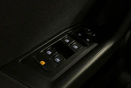 sininen Volkswagen T-Roc 2024 kuva 14.