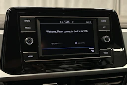 sininen Volkswagen T-Roc 2024 kuva 20.