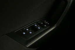 valkoinen Volkswagen T-Roc 2024 kuva 14.