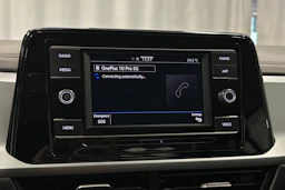 valkoinen Volkswagen T-Roc 2024 kuva 18.