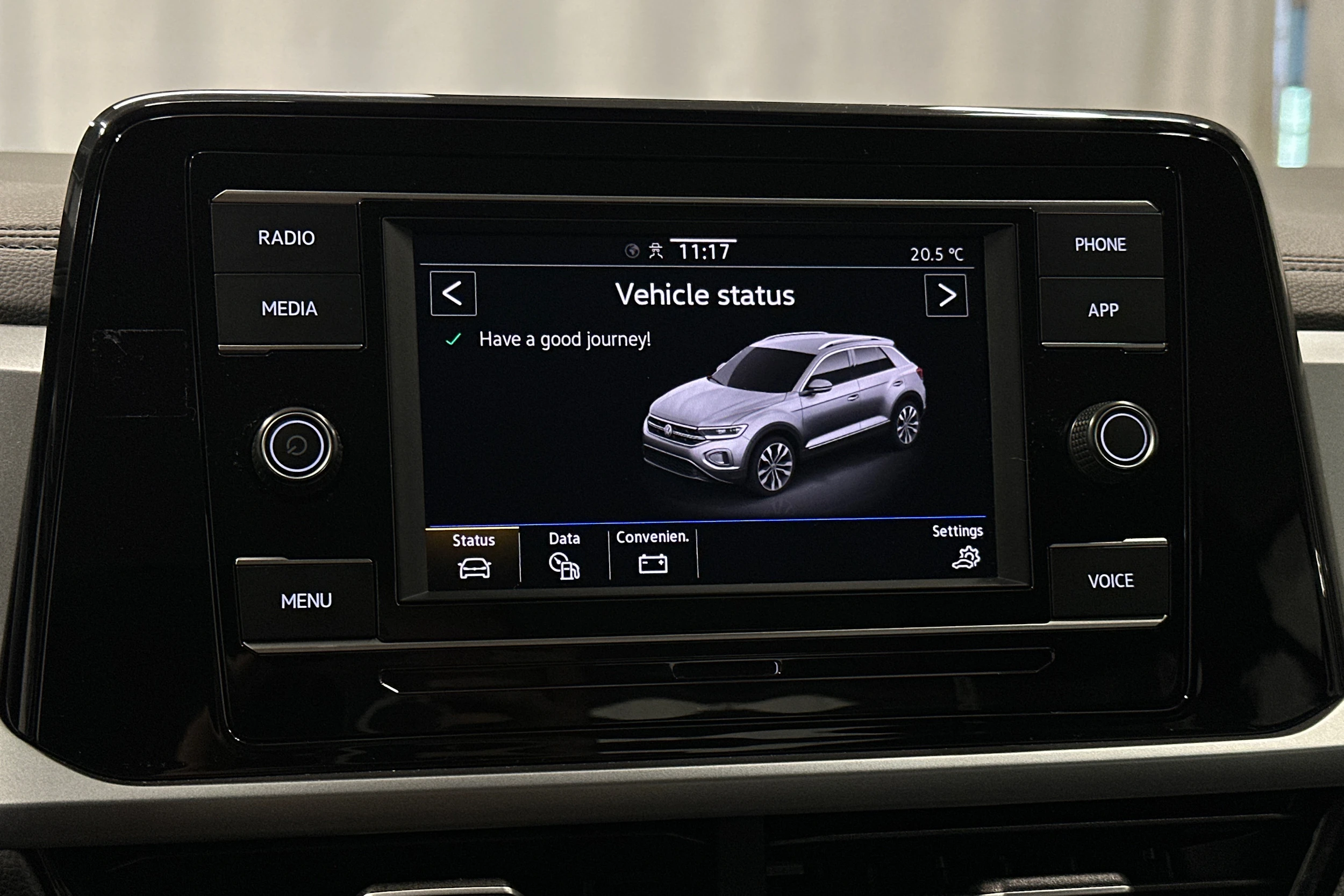 valkoinen Volkswagen T-Roc 2024 kuva 19.