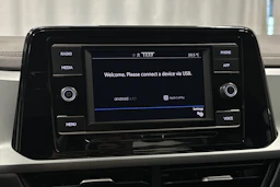 valkoinen Volkswagen T-Roc 2024 kuva 21.
