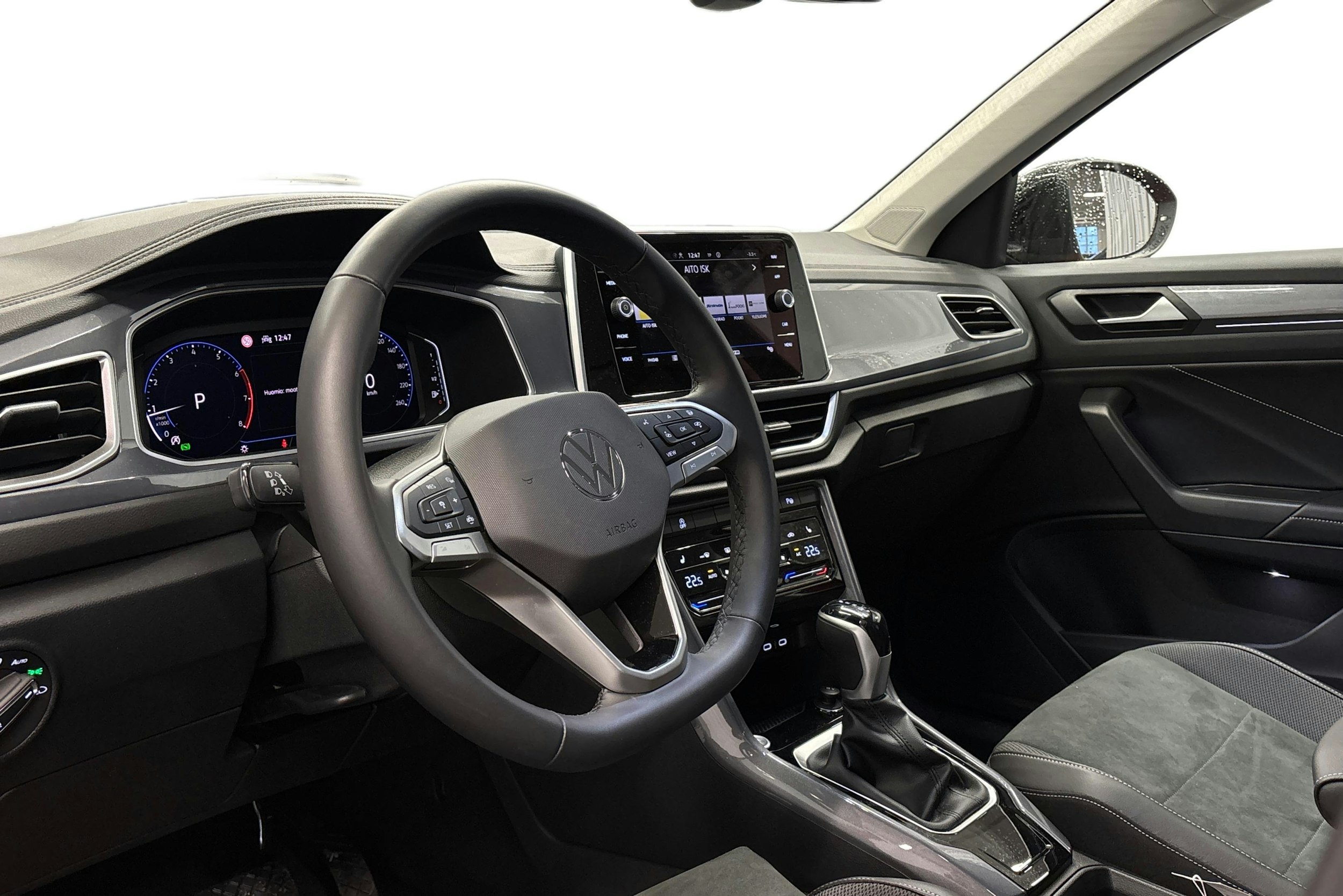 punainen Volkswagen T-Roc 2024 kuva 3.