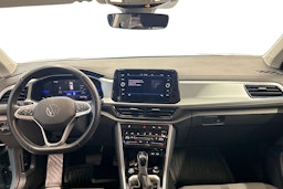 sininen Volkswagen T-Roc 2024 kuva 9.