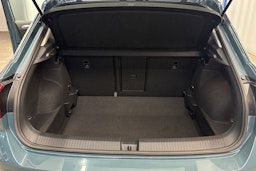 sininen Volkswagen T-Roc 2024 kuva 15.