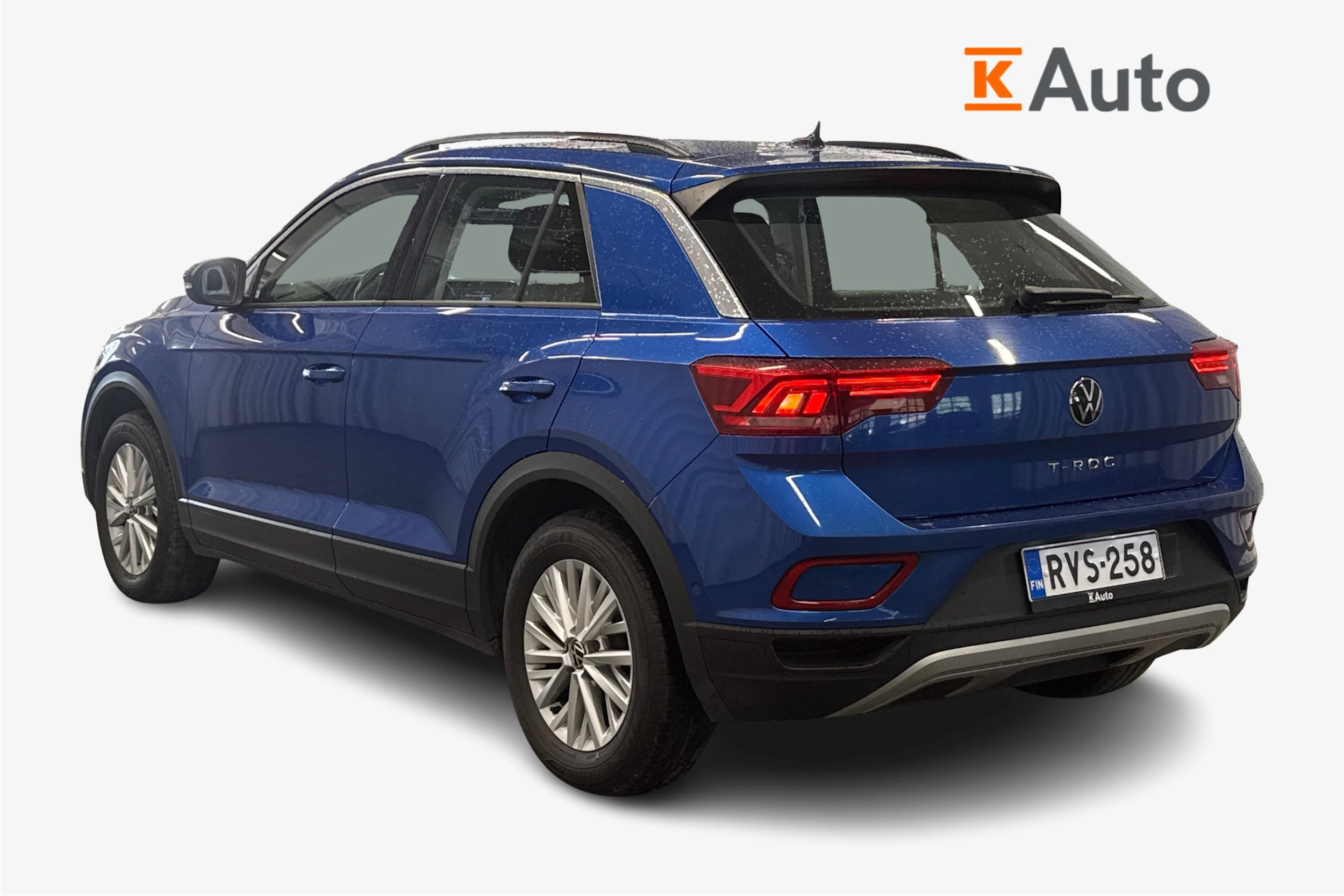 sininen Volkswagen T-Roc 2024 kuva 2.