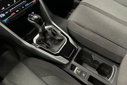 sininen Volkswagen T-Roc 2024 kuva 29.