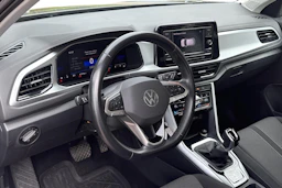 harmaa Volkswagen T-Roc 2024 kuva 3.