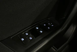 harmaa Volkswagen T-Roc 2024 kuva 14.