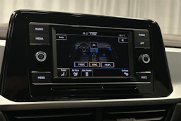 harmaa Volkswagen T-Roc 2024 kuva 22.