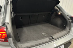 harmaa Volkswagen T-Roc 2024 kuva 26.