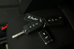 harmaa Volkswagen T-Roc 2024 kuva 27.