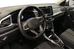 harmaa Volkswagen T-Roc 2024 kuva 6.