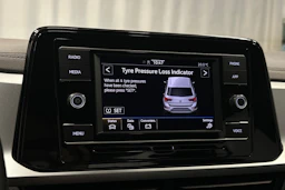 harmaa Volkswagen T-Roc 2024 kuva 19.