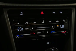 harmaa Volkswagen T-Roc 2024 kuva 24.