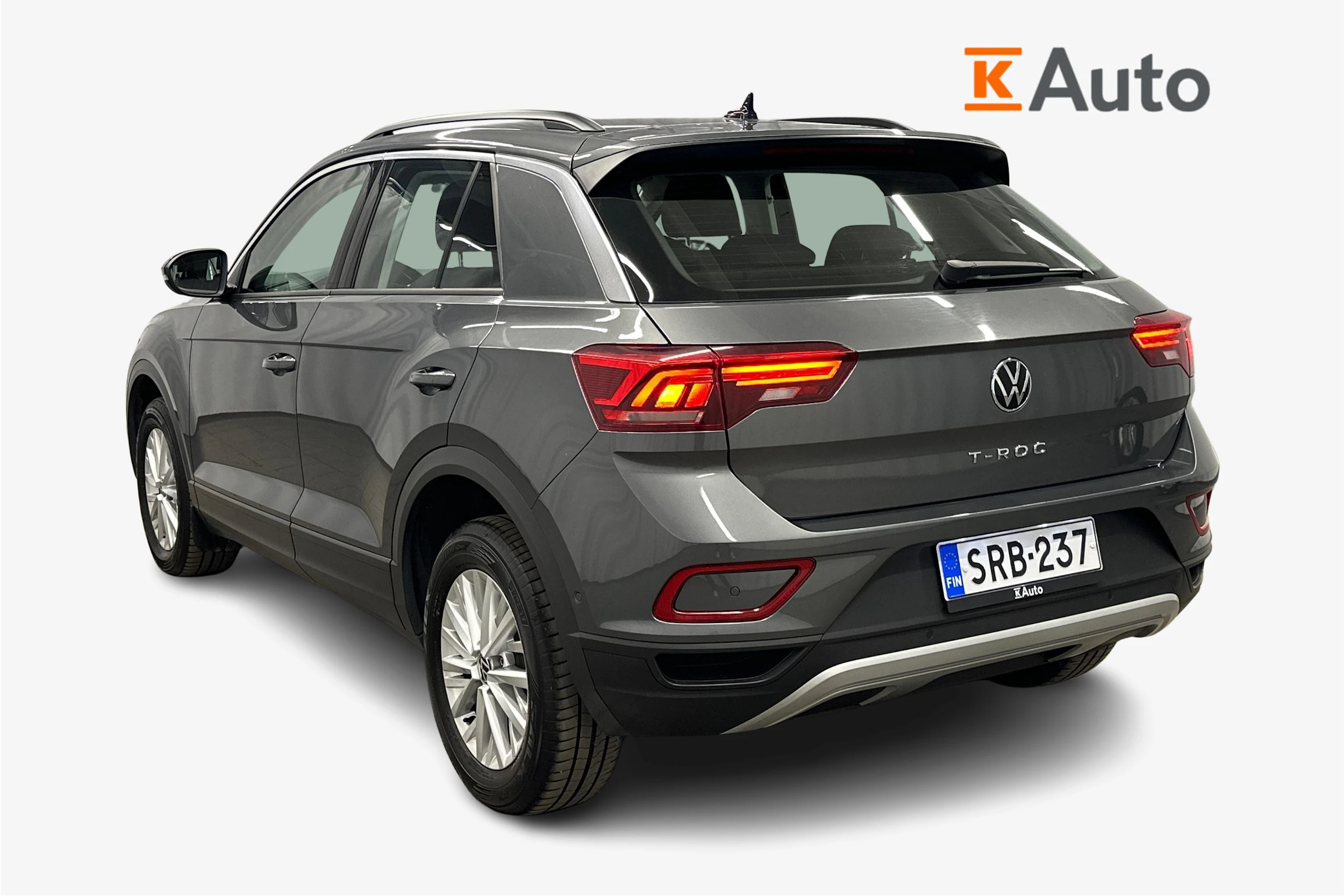 harmaa Volkswagen T-Roc 2024 kuva 2.